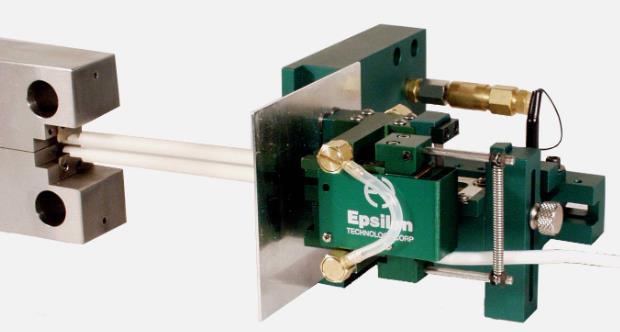 Extensômetro para Mecânica da Fratura tipo Clip-On Gage (COD) de Alta Temperatura (1200°C ou 1600°C) Modelo 3548COD